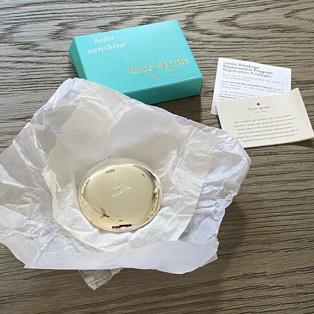 NIB - KATE SPADE NEW YORK LENOX ~ SILVER STREET COMPACT MIRROR ~ HELLO SUNSHINE